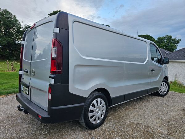 Opel Vivaro 2019 368534958
