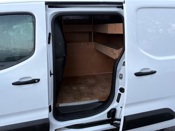 Peugeot Partner 368689217