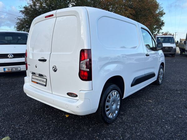 Vauxhall Combo 368739847