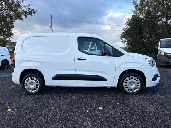 Vauxhall Combo 368739882