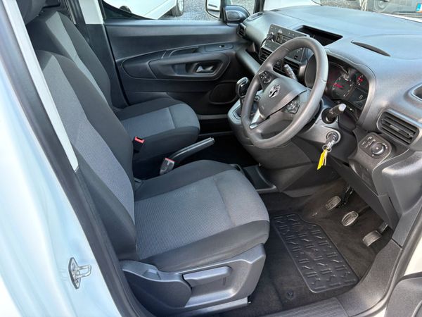 Vauxhall Combo 368739884