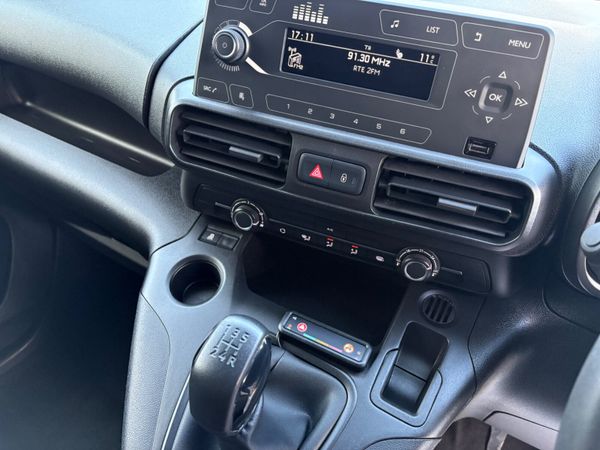 Vauxhall Combo 368739892