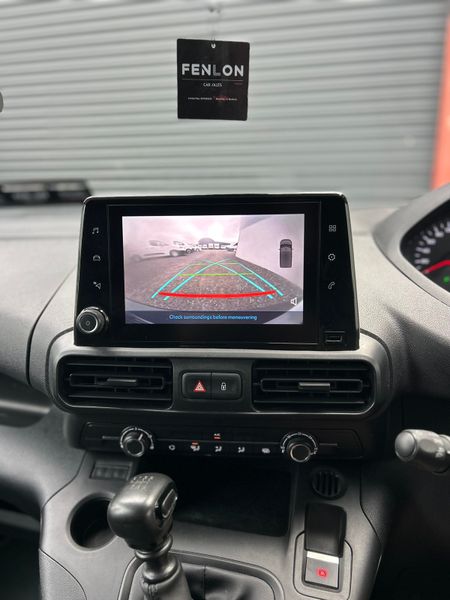 2022 Peugeot Partner 'Professional 369180672