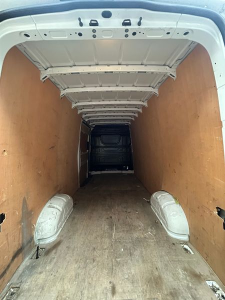 2021 Volkswagen Crafter ' LWB 369182102