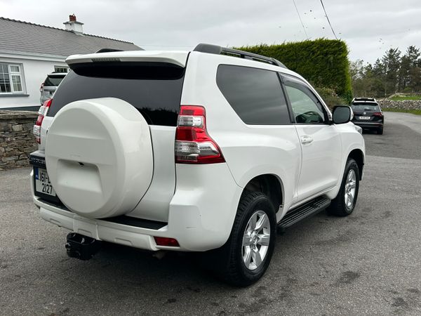 2016 Toyota Landcruiser SWB Auto 369131977