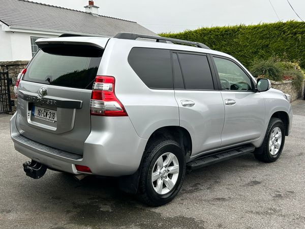 2016 Toyota Landcruiser LWB Manual 369132412