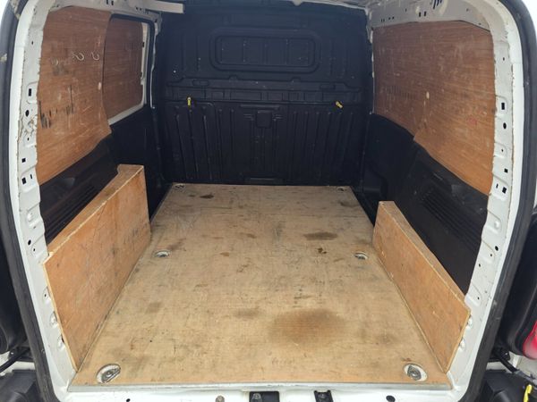 Peugeot Partner 2022 369771027