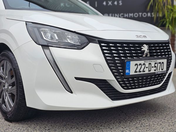 PEUGEOT 208 // 1.2 PETROL COMMERCIAL // PLUS VAT 369703975