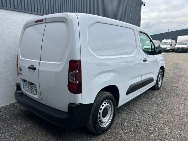 2024 Toyota Pro Ace City as new! 5000km 369862273