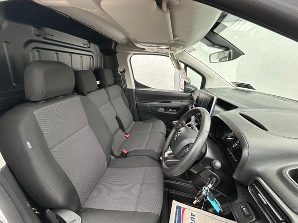 2024 Toyota Pro Ace City as new! 5000km 369862279