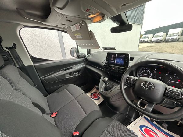 2024 Toyota Pro Ace City as new! 5000km 369862280