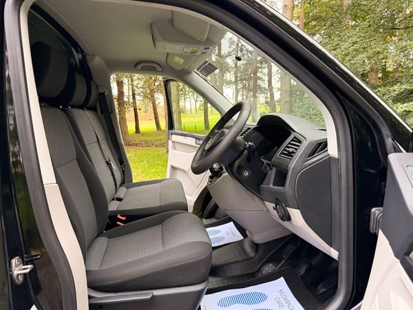 Volkswagen Transporter 2020 Low Km 369930347