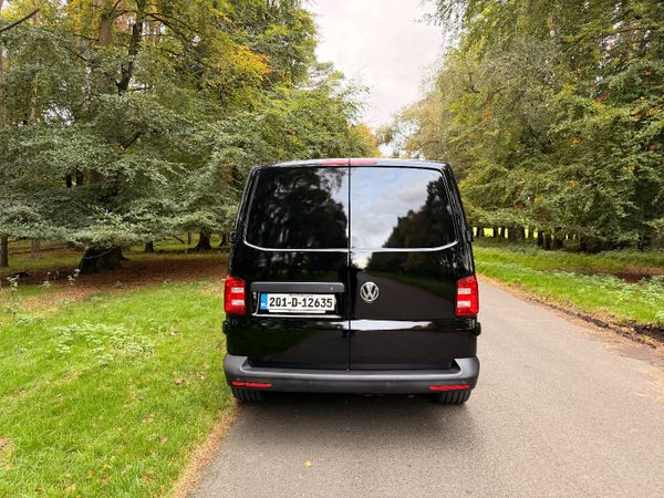 Volkswagen Transporter 2020 Low Km 369930364