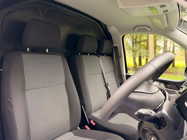 Volkswagen Transporter 2020 Low Km 369930451