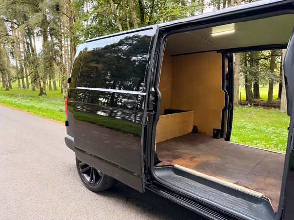 Volkswagen Transporter 2020 Low Km 369930474