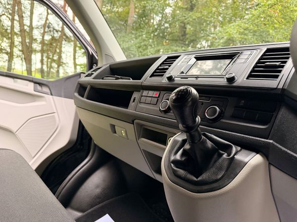 Volkswagen Transporter 2020 Low Km 369930415