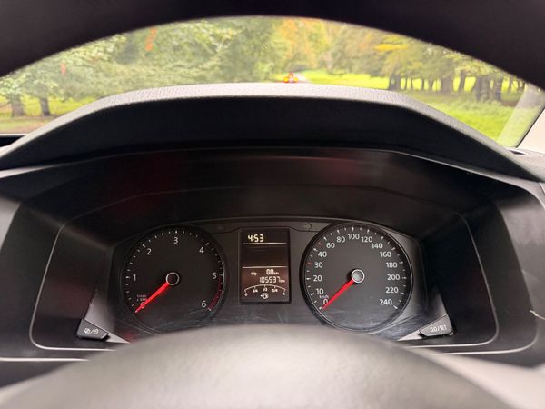 Volkswagen Transporter 2020 Low Km 369930426