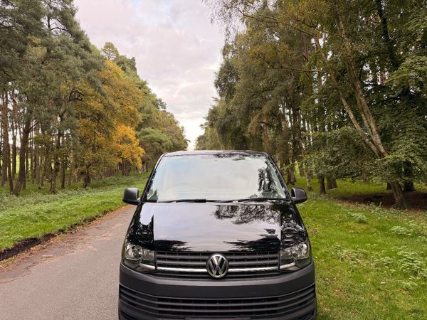 Volkswagen Transporter 2020 Low Km 369930546
