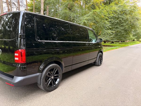 Volkswagen Transporter 2020 Low Km 369930592