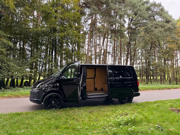 Volkswagen Transporter 2020 Low Km 369930598