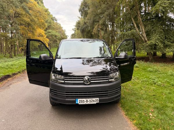 Volkswagen Transporter 2020 Low Km 369930607