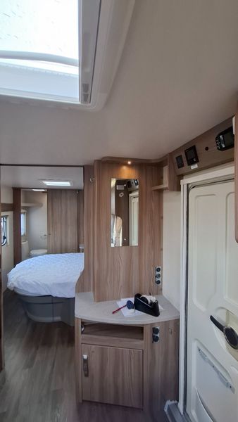 Swift Sprite Major Island bed caravan 370092569
