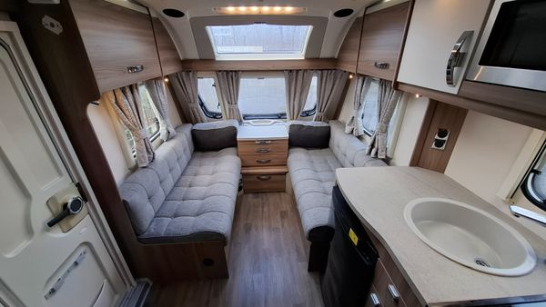 Swift Sprite Major Island bed caravan 370092576