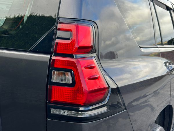 2021 (212) Toyota Landcruiser Business 204 BHP 370126872