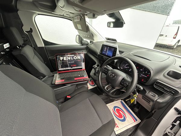 2024 Toyota Pro Ace City - 5000kms!! 370440212