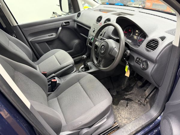 2017 VOLKSWAGEN CADDY 2.0 - DAY VAN & BED 370447005