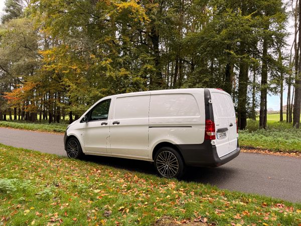 Mercedes-Benz Vito 2021 370574502