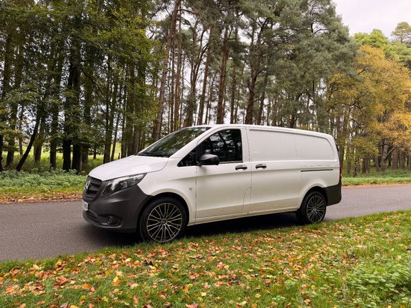 Mercedes-Benz Vito 2021 370574504