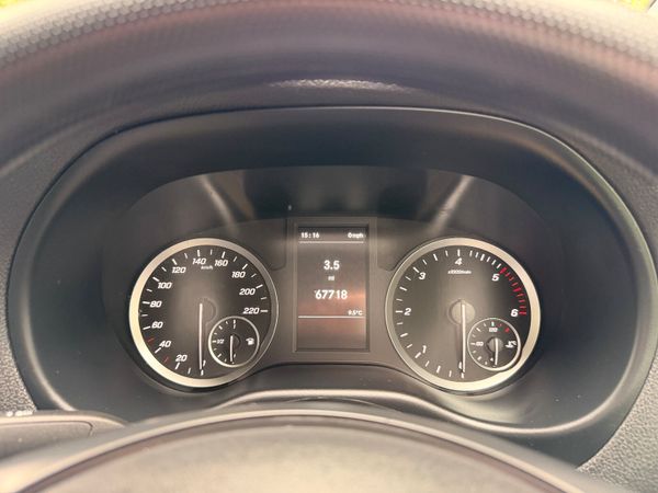 Mercedes-Benz Vito 2021 370574524