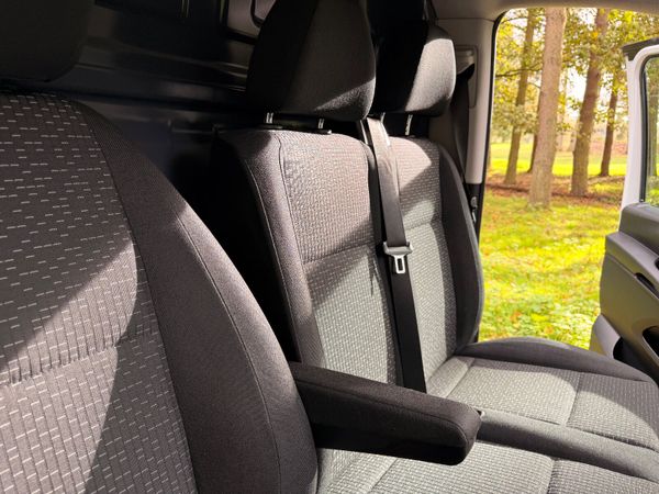 Mercedes-Benz Vito 2021 370574528