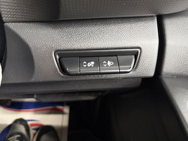 2022 (222) RENAULT TRAFIC LWB 9 SEATER 2.0 150BHP 370772522