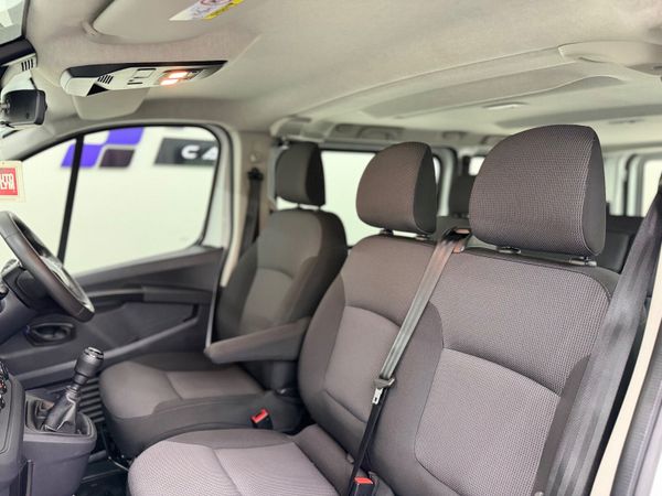 2022 (222) RENAULT TRAFIC LWB 9 SEATER 2.0 150BHP 370772534