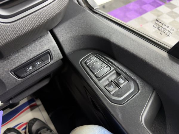 2022 (222) RENAULT TRAFIC LWB 9 SEATER 2.0 150BHP 370772717