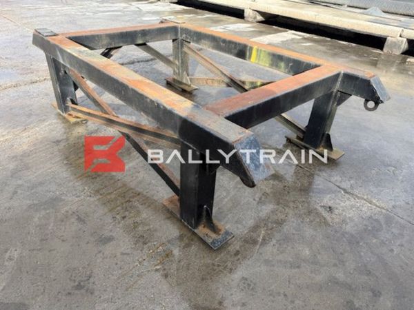 Work Benches 370825881