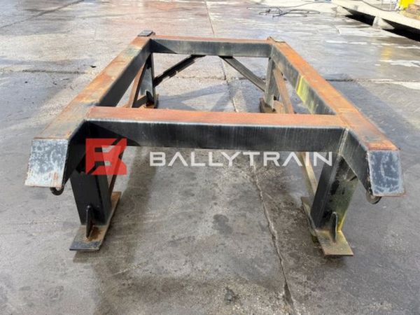 Work Benches 370825883