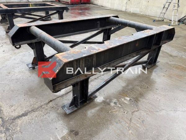 Work Benches 370825892