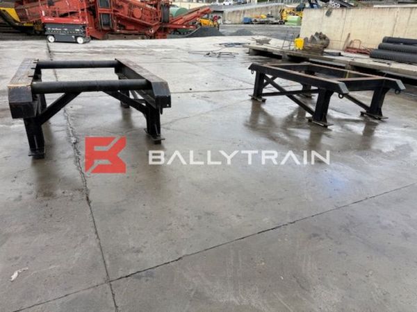 Work Benches 370825898