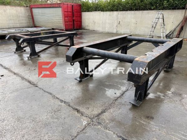 Work Benches 370825902