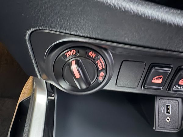 Nissan Navara N Gaurd Auto 370968948