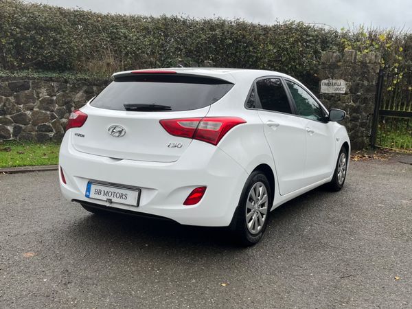 Hyundai i30 1.4 diesel Van 371492645