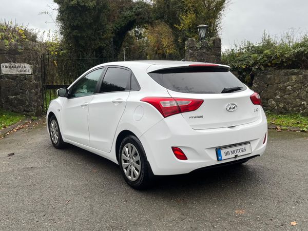 Hyundai i30 1.4 diesel Van 371492676