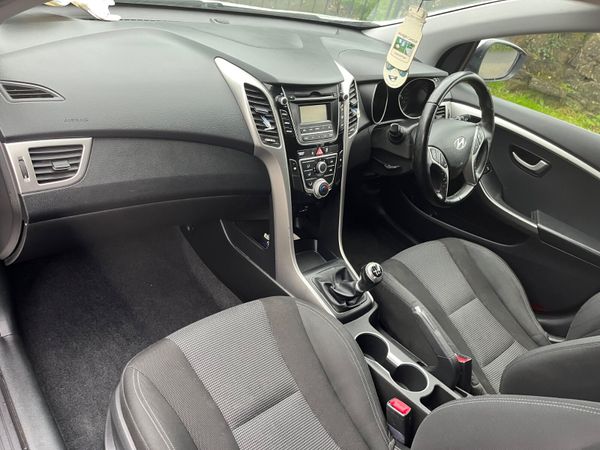 Hyundai i30 1.4 diesel Van 371492682