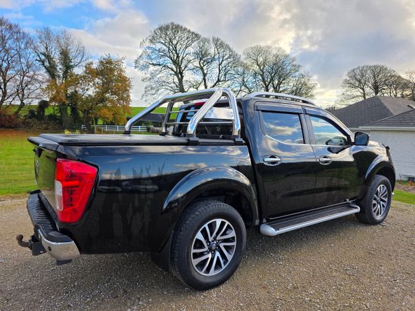 Nissan Navara 2016 371636558