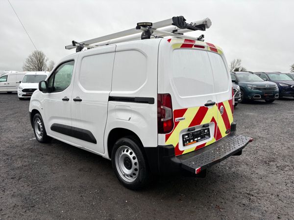 Vauxhall Combo 371862680