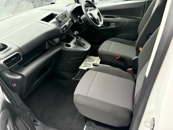 Vauxhall Combo 371862692