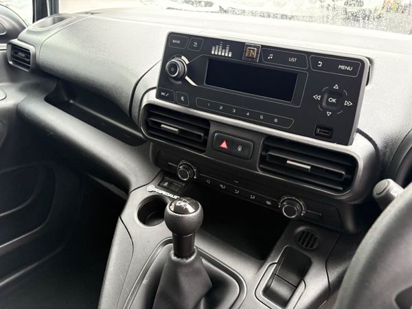 Vauxhall Combo 371862693